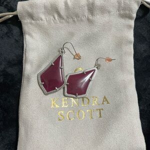 Kendra Scott Alex Drop Earrings – Maroon Jade